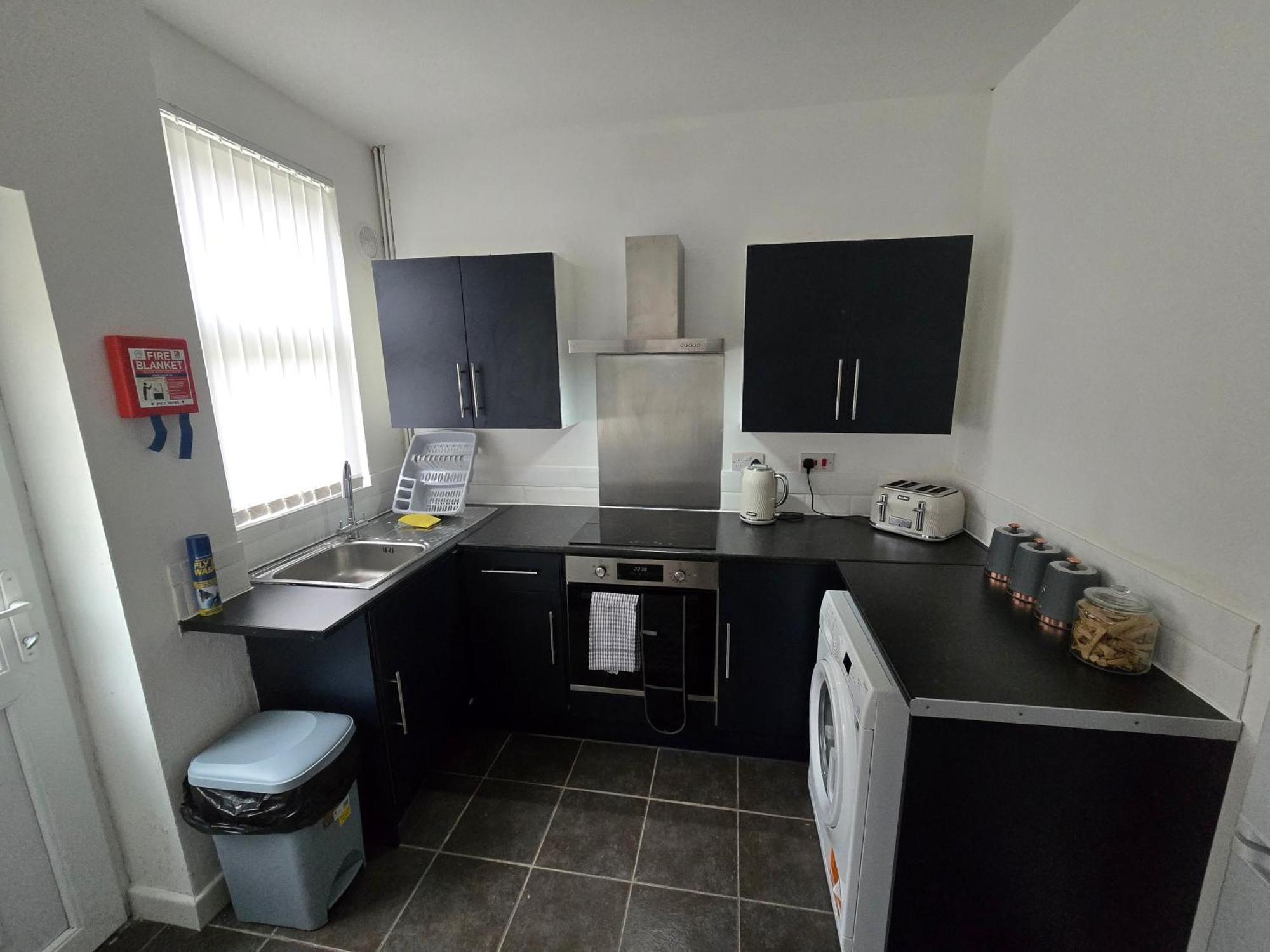 Anfield Guest House Sleeps 5 Liverpool Exterior photo